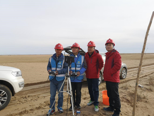 中機(jī)航飛圓滿完成內(nèi)蒙古電網(wǎng)2018年輸電線路鐵塔精細(xì)化巡檢作業(yè)