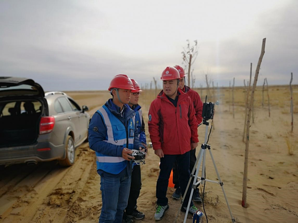 中機(jī)航飛圓滿完成內(nèi)蒙古電網(wǎng)2018年輸電線路鐵塔精細(xì)化巡檢作業(yè)
