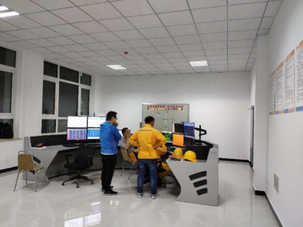 華潤(rùn)新能源膠州風(fēng)電場(chǎng)工程一期220kV升壓站土建、電氣設(shè)備安裝工程倒送電成功