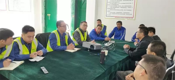 華潤唐河龍?zhí)俄?xiàng)目二期集電線路開工大吉！