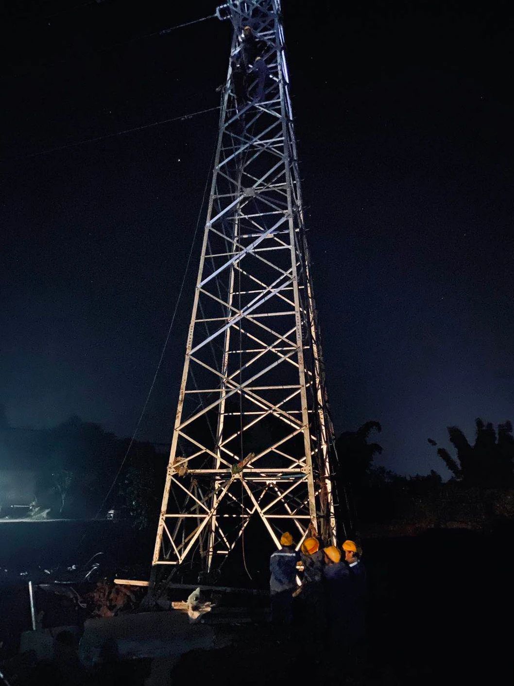 鎖天線遷改工程順利完成并恢復(fù)送電