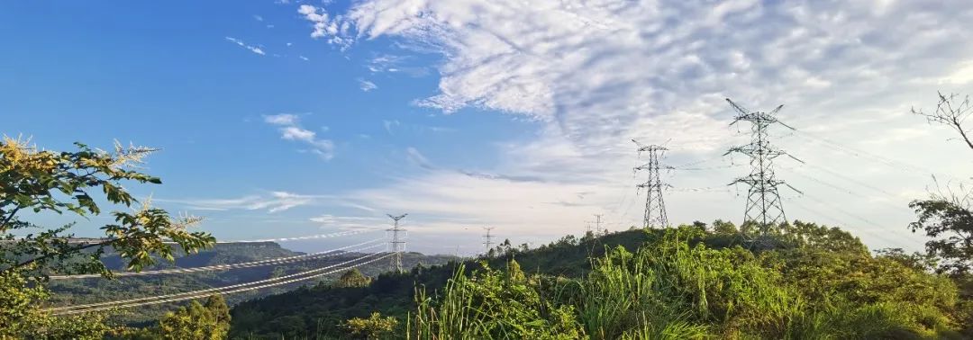 500kV山桃一二三四線遷改三段拆舊工程順利完工