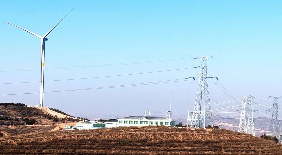 捷報連連！五寨韓家樓50MW風(fēng)電場220kV送出工程送電一次成功