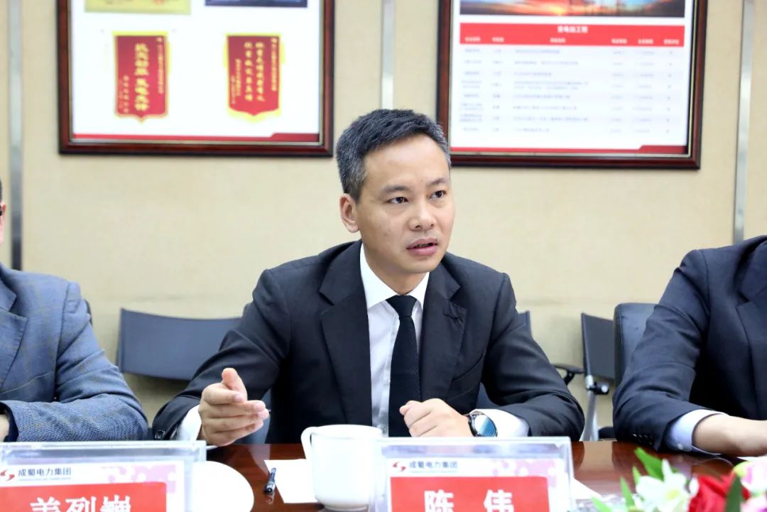 天府新區(qū)退役軍人創(chuàng)新創(chuàng)業(yè)交互中心主任焦俊奎一行蒞臨成蜀電力集團(tuán)考察調(diào)研