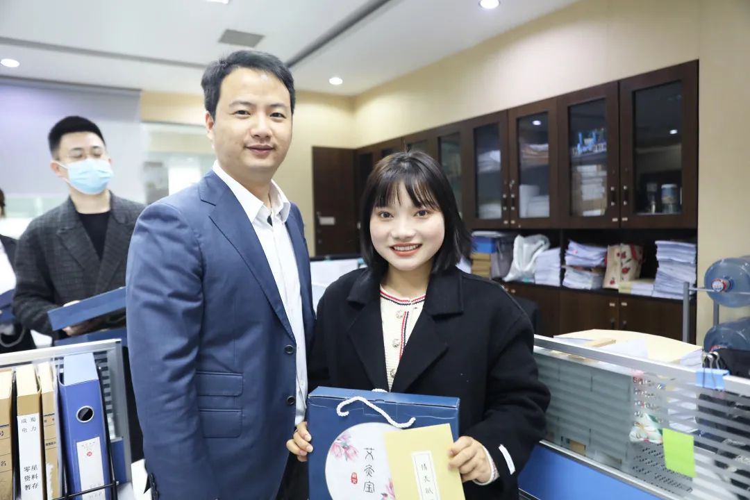 成蜀電力集團開展“情暖別樣三八節(jié)”系列活動
