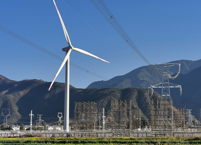 成昆鐵路峨眉至米易段擴能改造工程500kV電力線路遷改工程成功投運