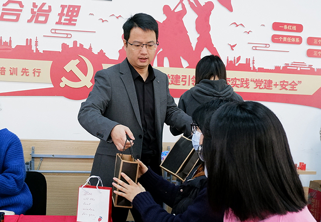3.8女神節(jié)，給美麗加點(diǎn)色彩