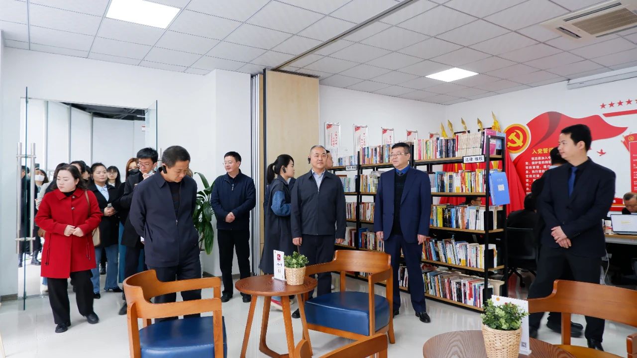 成都市基層工會(huì)組織建設(shè)暨評(píng)星定級(jí)競(jìng)進(jìn)拉練活動(dòng)走進(jìn)成蜀電力集團(tuán)
