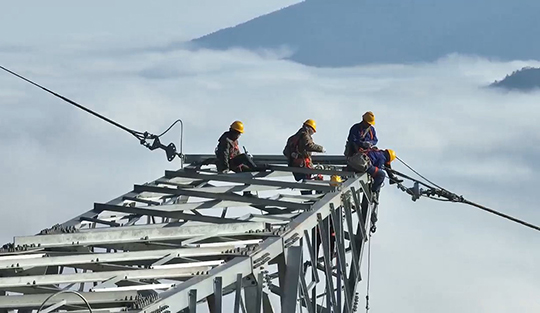 ±800kV建蘇線地線融冰改造，筑牢冬季電網安全防線